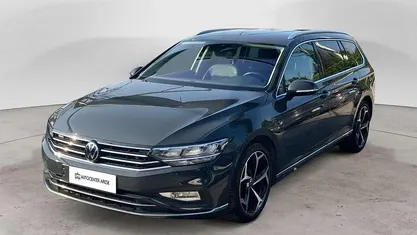 Usata VW Passat Executive 200 CV (147 kW) 2020 Grigio Station wagon