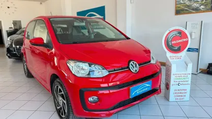 Usata VW up! 68 CV (50 kW) 2019 Rosso Utilitaria