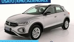 Pyrit silver metallizzato nero Usata 2024 VW T-Roc Life SUV | 30.900 € (Buon prezzo)