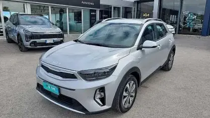 Usata Kia Stonic Urban 83 CV (61 kW) 2023 Marrone SUV