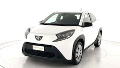 Bianco Usata 2023 Toyota Aygo Active Due volumi | 14.150 € (Buon prezzo)