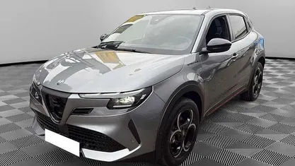 Grigio Nuova 2025 Alfa Romeo GT Junior Edizione Speciale SUV | 29.730 € (Buon prezzo)