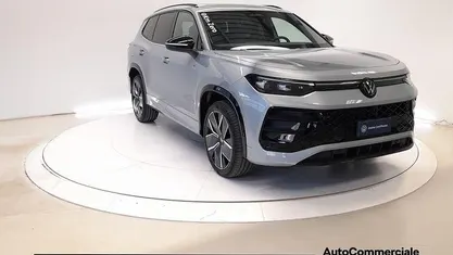 Nuova VW Tayron R-line Plus 150 CV (110 kW) 2026 Argento SUV