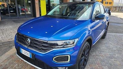 Usata VW T-Roc 150 CV (110 kW) 2021 Blu SUV