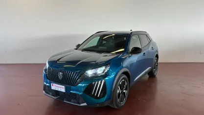Usata Peugeot 2008 Allure 101 CV (74 kW) 2025 Bianco SUV