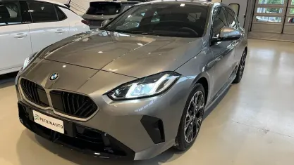 Usata BMW 120 Performance 170 CV (125 kW) 2025 Grigio Utilitaria