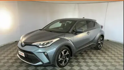 Usata Toyota C-HR Trend 122 CV (89 kW) 2022 Grigio SUV