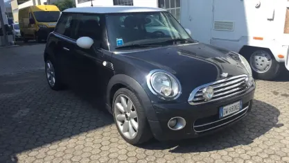 Usata Mini Cooper D Chili 109 CV (80 kW) 2009 Nero Utilitaria