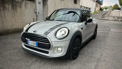 Usata Mini Cooper D Hype 116 CV (85 kW) 2017 Argento Utilitaria