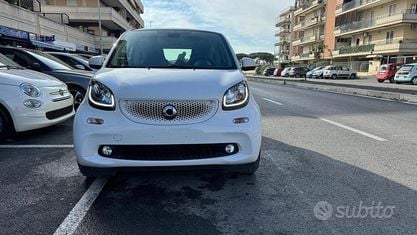 Usado Smart ForTwo Coupé Prime 90 CV (66 kW) 2018 Blanco Coupe