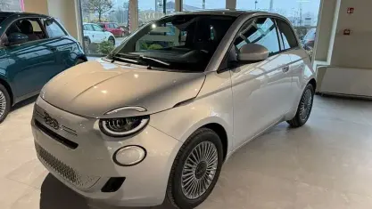 Nuova Fiat 500 65 CV (47 kW) 2025 Azzurro Berlina