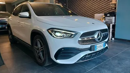Usata Mercedes GLA180 AMG 116 CV (85 kW) 2022 Bianco SUV
