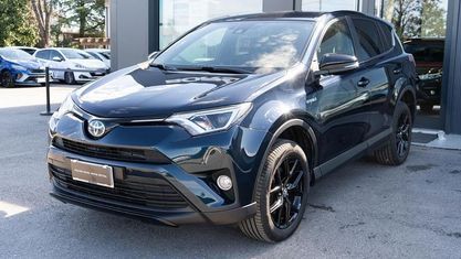 Second-hand Toyota RAV4 Hybrid Lounge 197 CP (144 kW) 2018 Albastru SUV