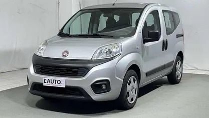 Argento Usata 2017 Fiat Qubo Easy Monovolume | 9500 € (Buon prezzo)