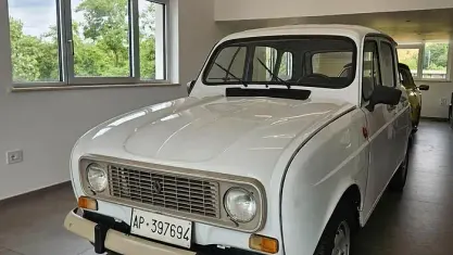 Usata Renault R4 33 CV (24 kW) 1990 Bianco Berlina