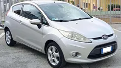 Usata 2010 Ford Fiesta Titanium Tre volumi | 4850 € (Buon prezzo)