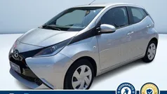 Usata 2016 Toyota Aygo X-play Due volumi | 9000 € (Buon prezzo)