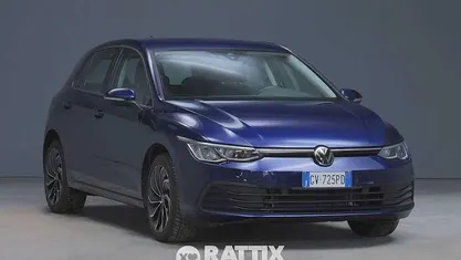 Usata VW Golf VIII Life 110 CV (80 kW) 2024 Atlantic blue Berlina