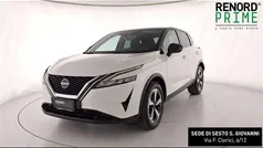 White pearl/black metallic Usata 2023 Nissan Qashqai N-Connecta SUV | 21.990 € (Buon prezzo)
