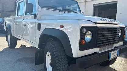 Usata Land Rover Defender 122 CV (89 kW) 2015 SUV
