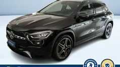 Nero pastello Usata 2023 Mercedes GLA180 Premium SUV | 27.700 € (Super prezzo)