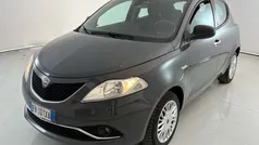 Argento Usata 2015 Lancia Ypsilon Silver Due volumi | 7200 € (Buon prezzo)
