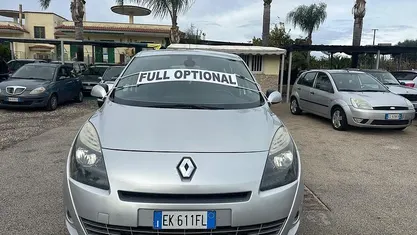 Grigio Usata 2011 Renault Scénic III Dynamique Monovolume | 4500 € (Buon prezzo)