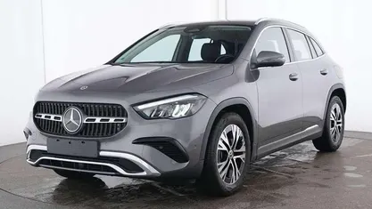 Usata 2024 Mercedes GLA180 Advanced SUV | 37.890 €