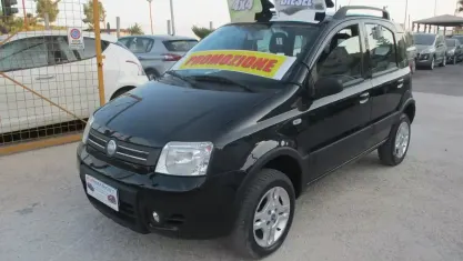 Usata Fiat Panda 4x4 69 CV (50 kW) 2007 Nero Utilitaria