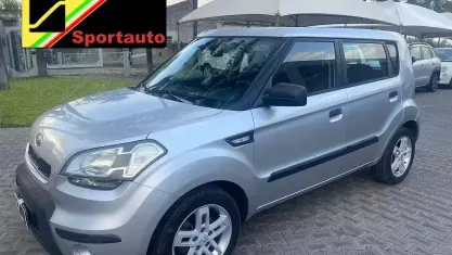 Usata Kia Soul 128 CV (94 kW) 2010 Grigio SUV