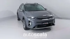 Grigio Usata 2023 Kia Stonic Style SUV | 18.990 € (Buon prezzo)