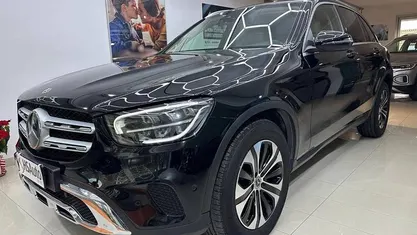 Usata Mercedes GLC200 Business 163 CV (119 kW) 2021 Inval. black SUV