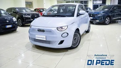 Begagnad Fiat 500e Opening Edition 86 kW (118 HK) 2020 Blå Sedan