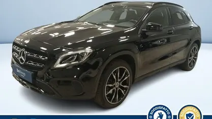 Nero metallizzato Usata 2019 Mercedes GLA200 SUV | 23.800 € (Buon prezzo)