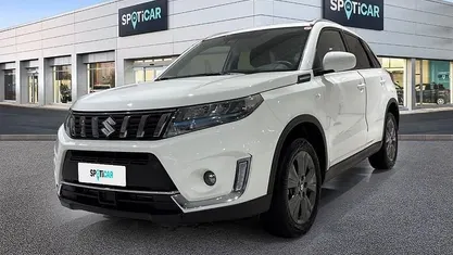 Usata Suzuki Vitara Cool 129 CV (94 kW) 2023 Bianco SUV