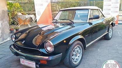 Usata Fiat 124 Spider 105 CV (77 kW) 1984 Nero Cabrio