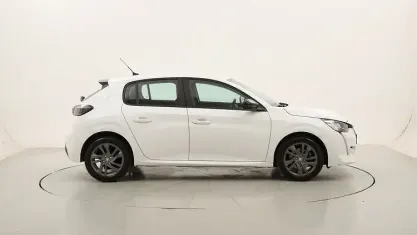 Usata Peugeot 208 Active 101 CV (74 kW) 2022 Utilitaria