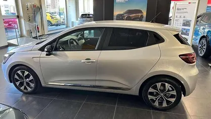 Usata Renault Clio V Evolution 101 CV (74 kW) 2023 Berlina