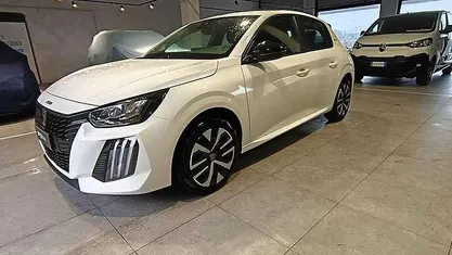 Usata 2025 Peugeot 208 Style Utilitaria | 19.950 € (Buon prezzo)