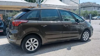 Usata Citroën C4 Picasso Business Class 112 CV (82 kW) 2012 Marrone Monovolume