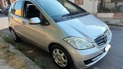 Usata Mercedes A160 82 CV (60 kW) 2011 Grigio Utilitaria