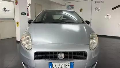 Usata Fiat Grande Punto 65 CV (47 kW) 2008 Grigio Utilitaria