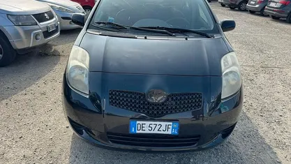 Usata Toyota Yaris Sol 90 CV (66 kW) 2006 Berlina