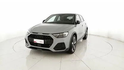 Usata Audi A1 Ambiente 116 CV (85 kW) 2024 Grigio zinco perla SUV