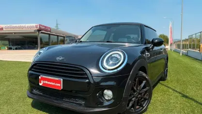 Usata Mini Cooper Hype 75 CV (55 kW) 2019 Nero Utilitaria