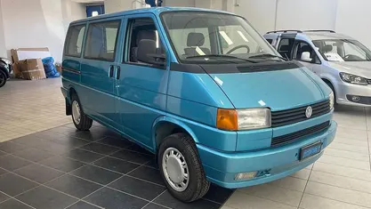 Usata VW Caravelle 84 CV (61 kW) 1993 Blu Monovolume