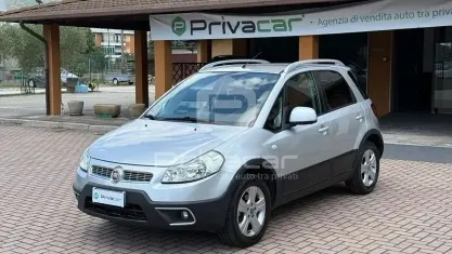 Usata Fiat Sedici Dynamic 107 CV (78 kW) 2008 Grigio SUV