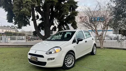 Usata Fiat Punto Street 95 CV (69 kW) 2017 Berlina