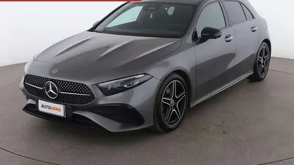Usata Mercedes A180 AMG Line Premium 116 CV (85 kW) 2024 Grigio Berlina