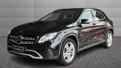 Usata Mercedes GLA200 136 CV (100 kW) 2019 Nero SUV